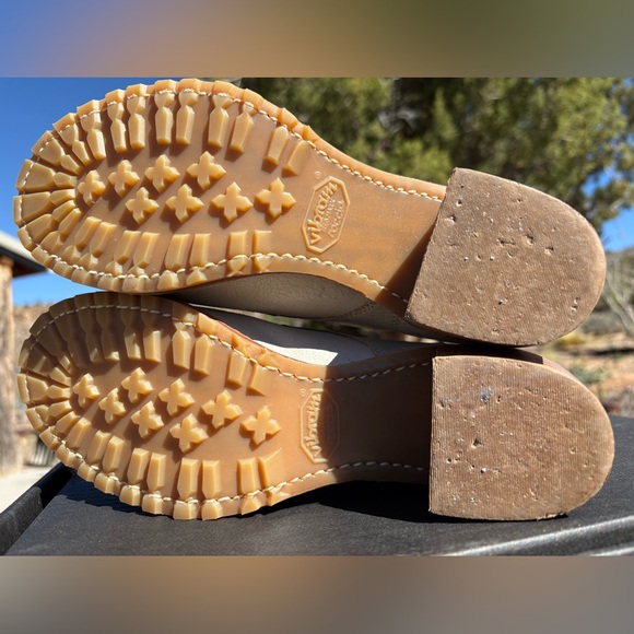 FRYE Sabrina 6G Lace Up Boots - Picture 10 of 16